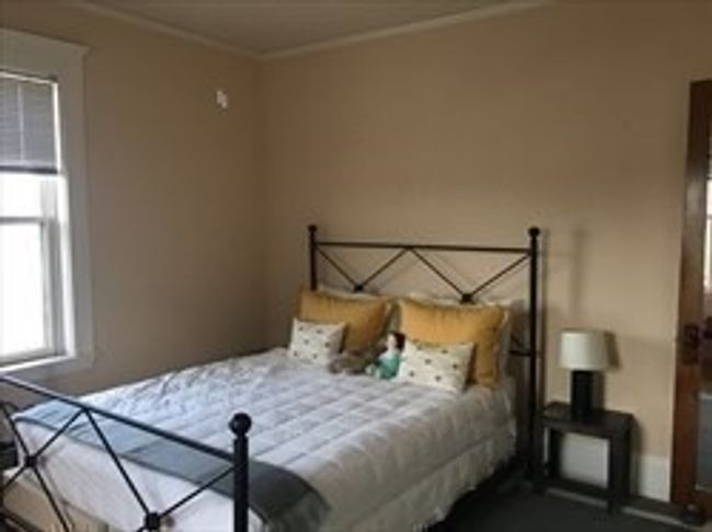 2 - 141 Winsor Ave, Condo with 2 bedrooms, 1 bathrooms and 2 parking in Watertown MA | Image 17