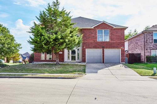 135 Southlake Dr, Rockwall, TX, 75032-4604 | Card Image