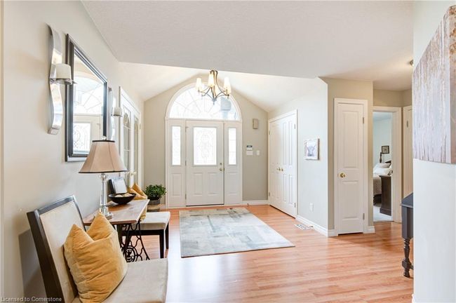 7 Burnside Dr, House other with 4 bedrooms, 3 bathrooms and 9 parking in Ayr ON | Image 4
