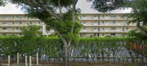 302-2615 Ne 3rd Ct, Boynton Beach, FL, 33435-1401 | Card Image
