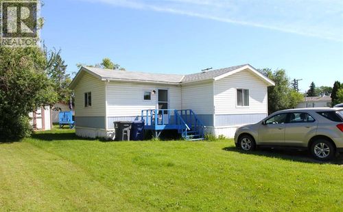 302 1 Avenue W, Maidstone, SK, S0M1M0 | Card Image