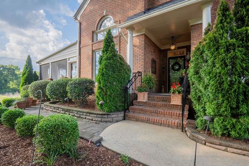 196 Blackwell Farm Rd, Chattanooga, TN, 37421-8208 | Card Image