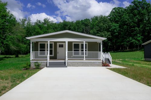 1600 Anna Maria Ln, Cookeville, TN, 38501-2752 | Card Image