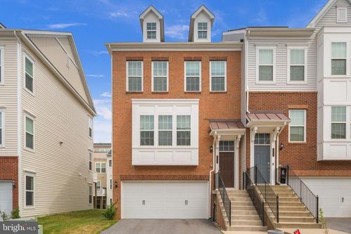 7715 Cresap Ln, HANOVER, MD, 21076-2246 | Card Image