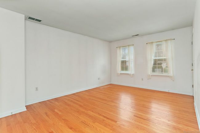 157 Hull St, House other with 3 bedrooms, 3 bathrooms and null parking in Ansonia CT | Image 27