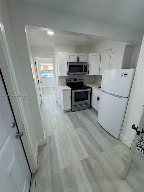 3-720 Nw 56th St, Miami, FL, 33127-1438 | Card Image