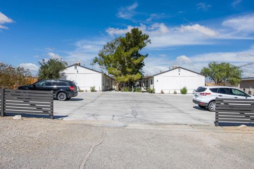 7382 Olympic Rd, Joshua Tree, CA, 92252 | Card Image