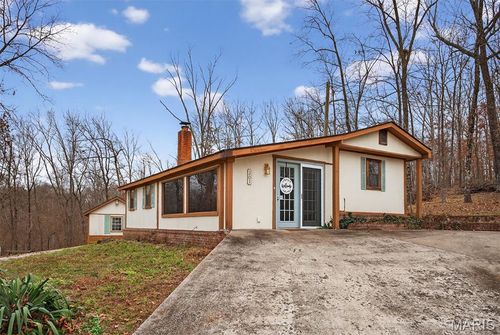 301 Little Dogwood Lake Rd, Burfordville, MO, 63739-8912 | Card Image