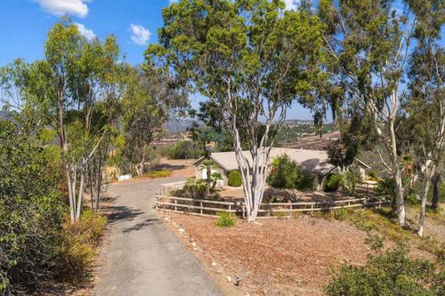 11909 Sky View Dr, Valley Center, CA, 92082-6429 | Card Image