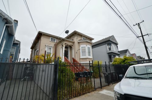3238 Adeline St, Emeryville, CA, 94608-4368 | Card Image