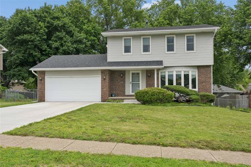 501 39th St, West Des Moines, IA, 50265-3838 | Card Image