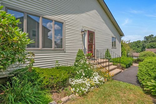 35 Krystal Dr, Somers, NY, 10589-3028 | Card Image