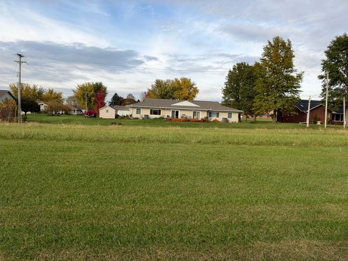 612 Marvin Ln, Preston, IA, 52069-8203 | Card Image