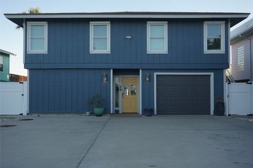 197 Port Saint Claire, Aransas Pass, TX, 78336-6703 | Card Image