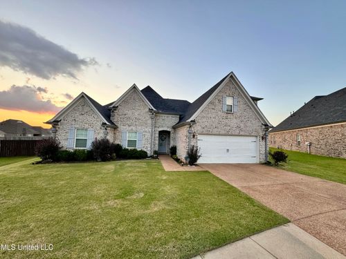 3570 Crooked Tree Ct, Southaven, MS, 38672-1004 | Card Image