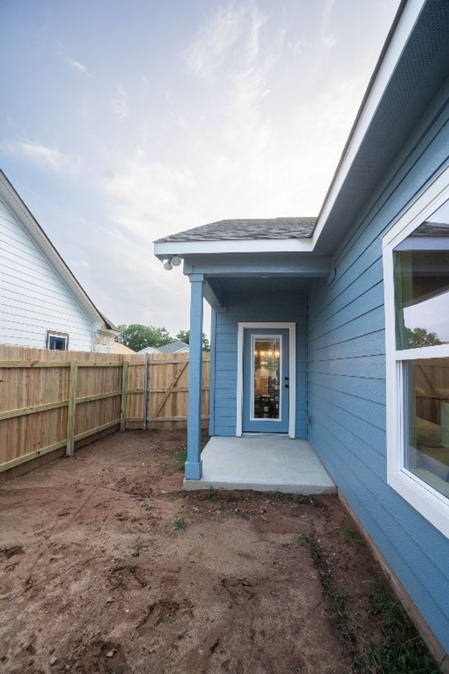View of doorway to property | Image 25