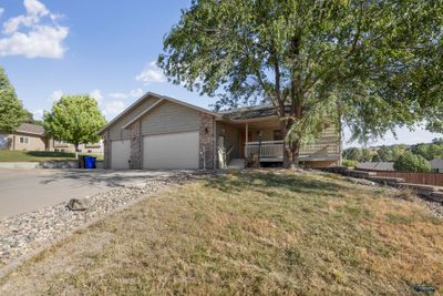 5200 Chateaux Ridge, House other with 4 bedrooms, 3 bathrooms and null parking in Rapid City SD | Image 1