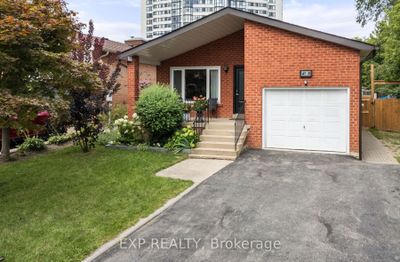 4135 Hickory Dr, House other with 3 bedrooms, 4 bathrooms and 7 parking in Mississauga ON | Image 2