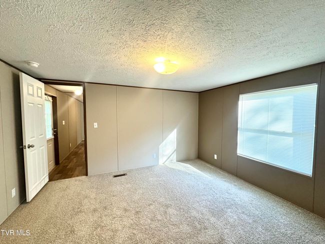 236 Redwood Dr, House other with 4 bedrooms, 2 bathrooms and null parking in Raven VA | Image 11