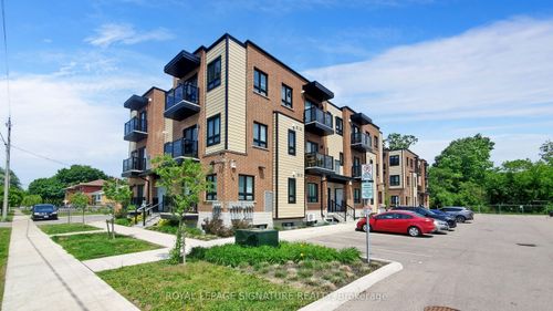 a11-374 Prospect Ave, Kitchener, ON, N2A0L2 | Card Image