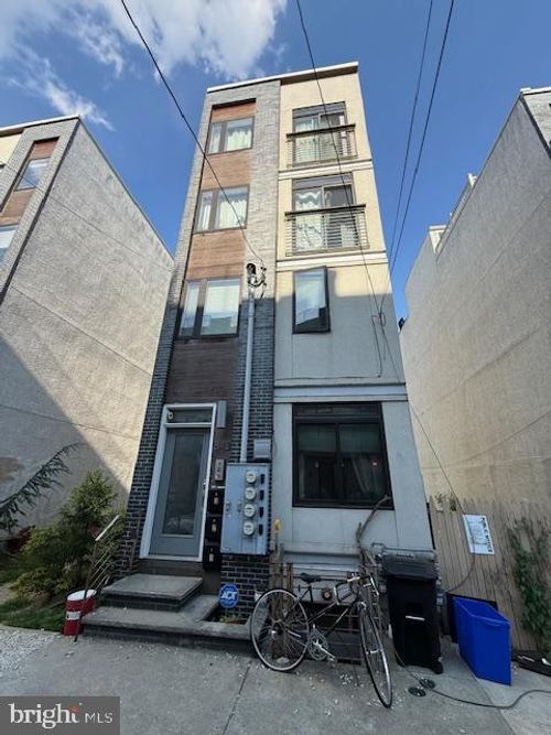 3-843 N 16th St, PHILADELPHIA, PA, 19130-1852 | Card Image