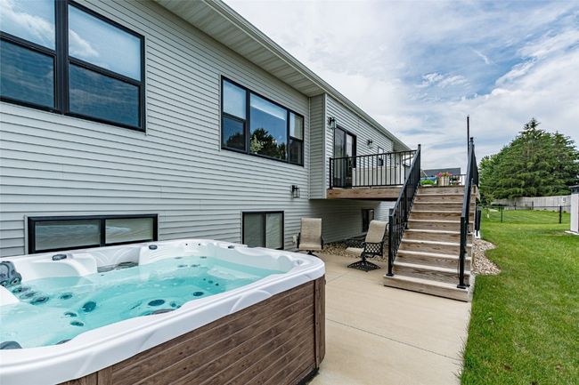 608 Pointer Cir, House other with 5 bedrooms, 3 bathrooms and null parking in Center Point IA | Image 28