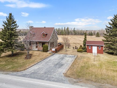 1459 Rue Pierre-Beaumont, Lévis, QC, G6Z2L1 | Card Image