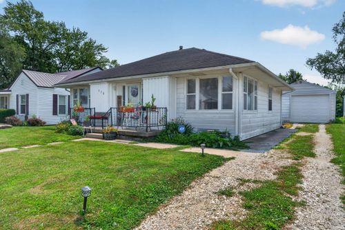 558 E Swayzee St, Marion, IN, 46952-2812 | Card Image