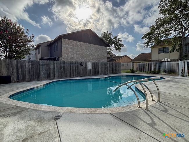APT-28 - 101 Maplewood Dr, Condo with 3 bedrooms, 2 bathrooms and null parking in Victoria TX | Image 32