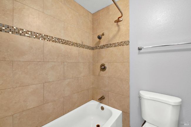945 Hickory Avenue, House other with 3 bedrooms, 2 bathrooms and 2 parking in Fairfield CA | Image 20