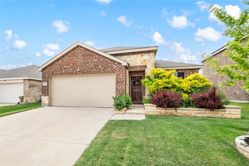 945 Shire Ave, Haslet, TX, 76052-3909 | Card Image