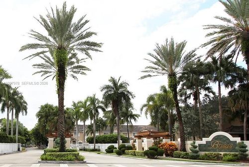 211-5640 Nw 115th Ct, Doral, FL, 33178-4113 | Card Image