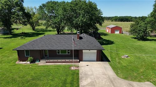 2002 W 4th St, Pittsburg, KS, 66762-8621 | Card Image