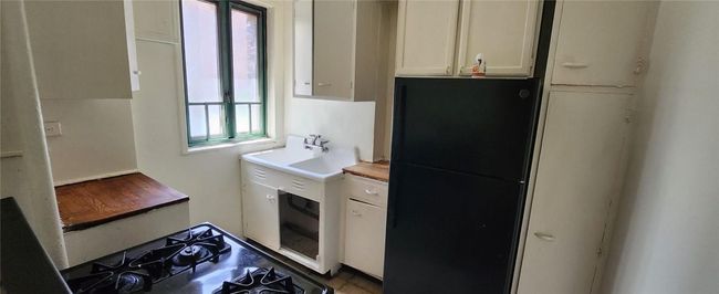 Kitchen | Image 4