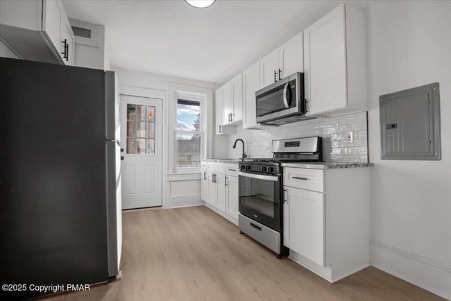 147 N 9TH ST UNIT 2 | Image 8