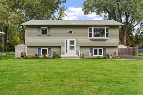 680 Hiawatha Ave, Vadnais Heights, MN, 55127-5115 | Card Image