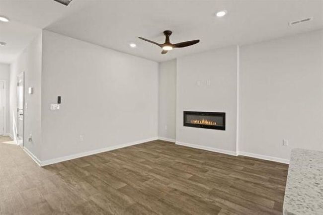 1410 Port Harbor Ct, Townhouse with 3 bedrooms, 3 bathrooms and null parking in Spartanburg SC | Image 5