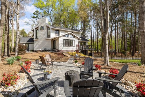 996 Cleland Dr, Chapel Hill, NC, 27517-5622 | Card Image