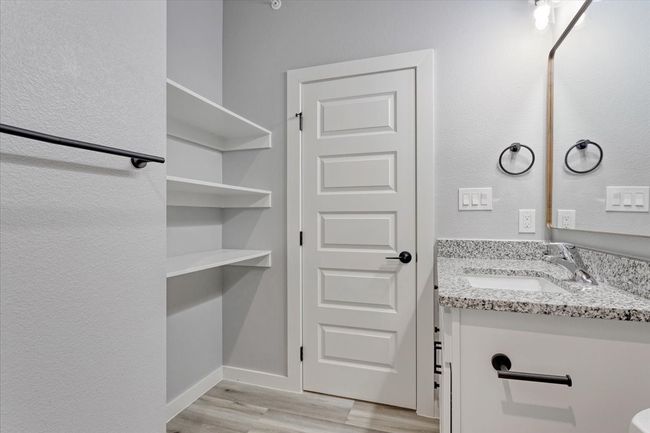 4 - 1305 Mill St, Home with 8 bedrooms, 8 bathrooms and 8 parking in Gainesville TX | Image 17
