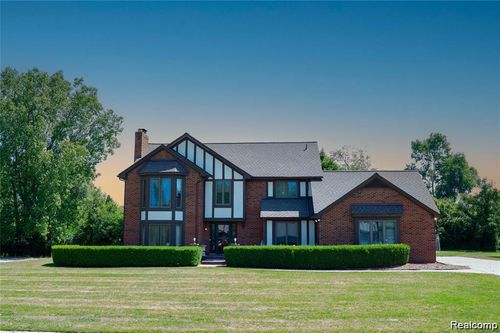 6651 Arlington Dr, West Bloomfield, MI, 48322-2716 | Card Image