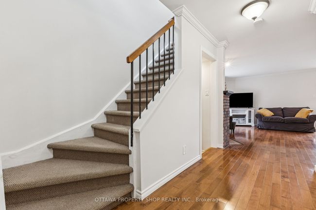 67 Gentle Gate Crescent, House attached with 3 bedrooms, 3 bathrooms and 2 parking in Hunt Club - South Keys and Area ON | Image 4