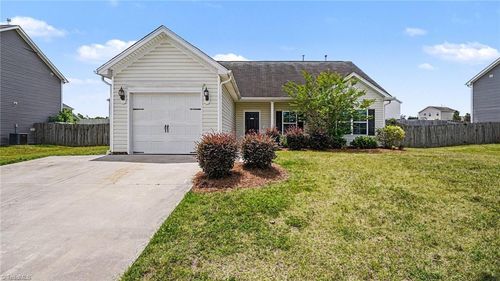 634 Meadowtop Circle, Burlington, NC, 27217 | Card Image