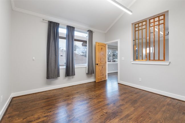 1309 Chestnut Ave, Home with 5 bedrooms, 4 bathrooms and 3 parking in Austin TX | Image 36