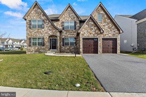 15 Stallion St, MECHANICSBURG, PA, 17050-2906 | Card Image