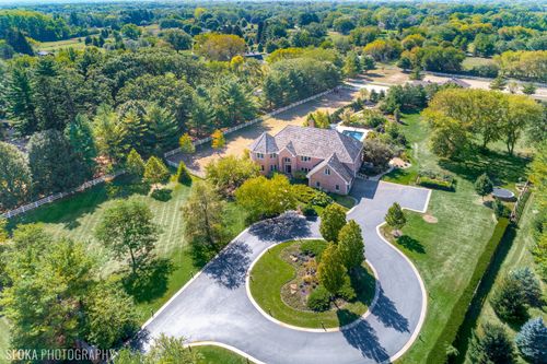 11 Moate Ln, BARRINGTON, IL, 60010-9684 | Card Image
