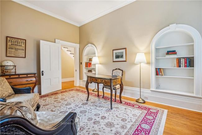 30 South St W, House other with 6 bedrooms, 4 bathrooms and 7 parking in Dundas ON | Image 25