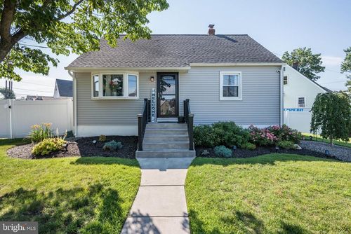 301 Bergen Ave, Bellmawr, NJ, 08031-1635 | Card Image