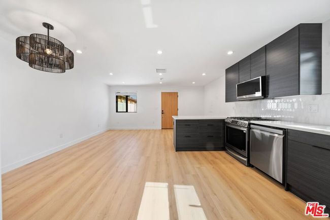 12257 Collins St, House other with 1 bedrooms, 2 bathrooms and null parking in Valley Village CA | Image 7