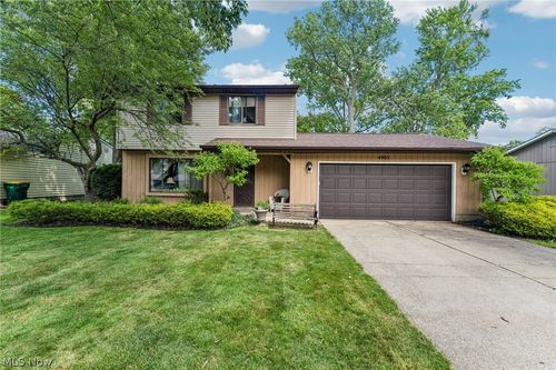 4905 Jody Lynn Dr, Mentor, OH, 44060-1314 | Card Image