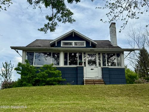 18 Bellemeade St, Wynantskill, NY, 12198-7511 | Card Image
